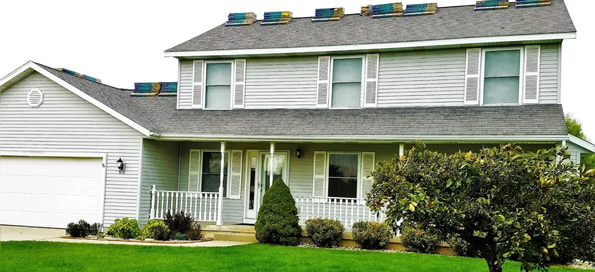 The-Impacts-of-Moss-Growth-on-Your-Roof-1.
